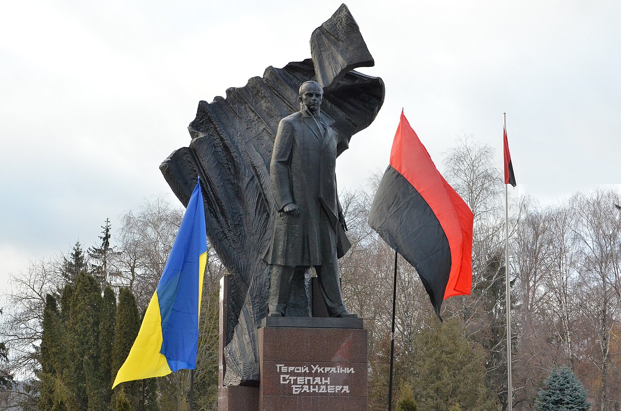 Bandera-monument i den ukrainske by Dnipro. Foto: Mykola Vasylechko